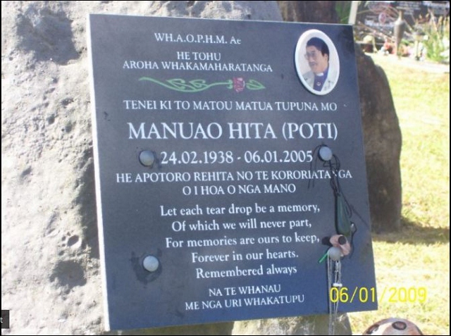 Hita, Manuao (Headstone)