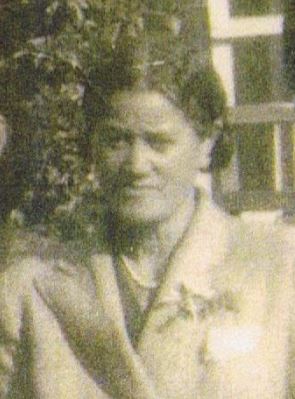 Rangiuia, Ngahina
1882 - 1947  (65 years)